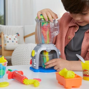 PLAY-DOH SWIRLIN SMOOTHIES BLENDER PLAYSET